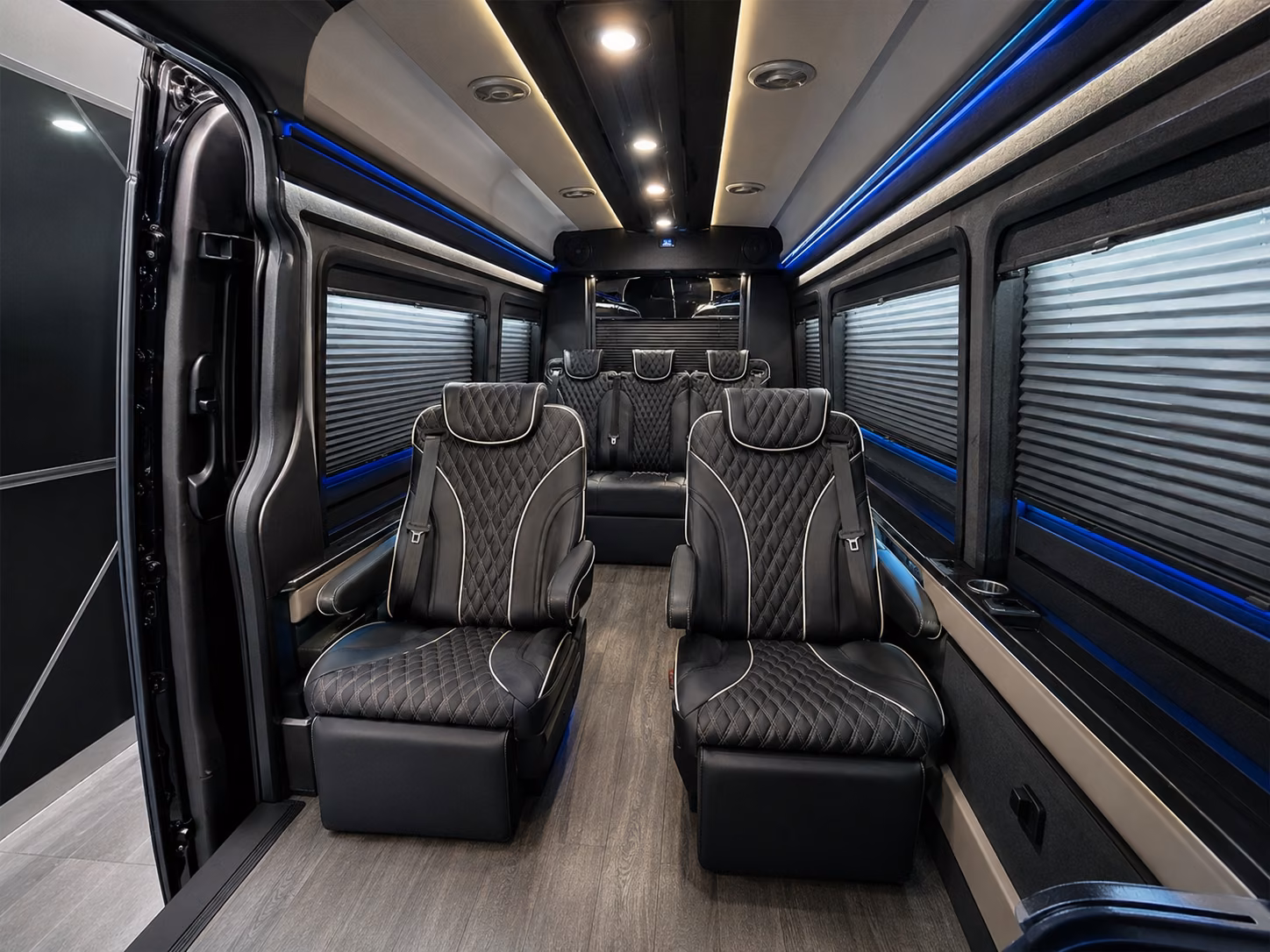 convention and corporate event shuttle buses in new orleans