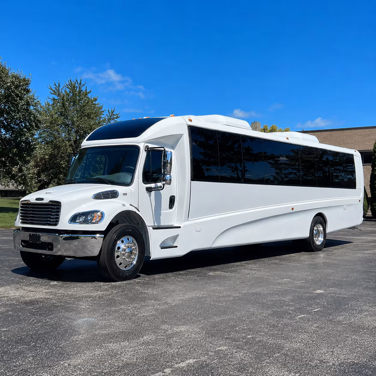 new orleans 30 passenger minibus