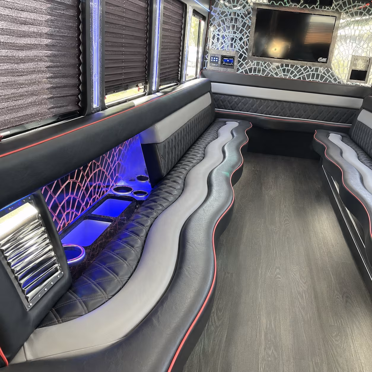 party buses for new orleans wedding parties and bridal groups